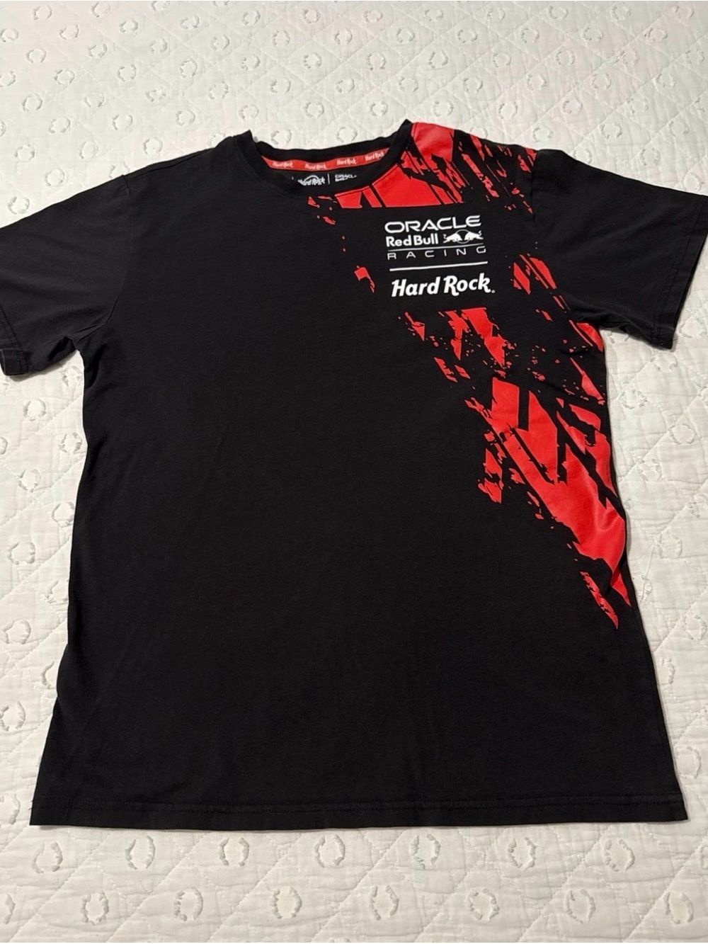 Men’s Hard Rock Oracle Red Bull Racing t shirt